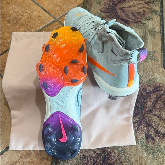 Nike Alpha Huarache NXT MCS 2024 Mid Baseball Cleats main image 5